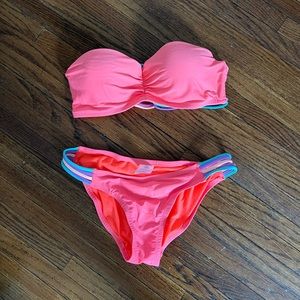 Neon strapless bikini